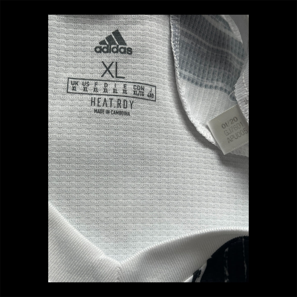 Juventus 2020/2021 Home Football Shirt Extra Large - Heat.RDY