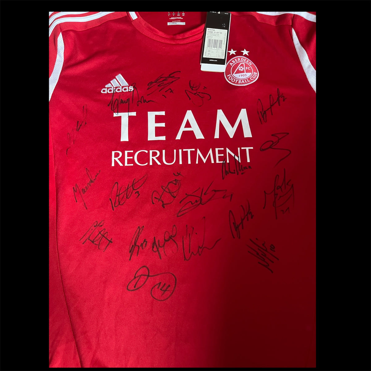 Aberdeen 2012/2013 Home Football Shirt Large - BNWT - Squad Signed