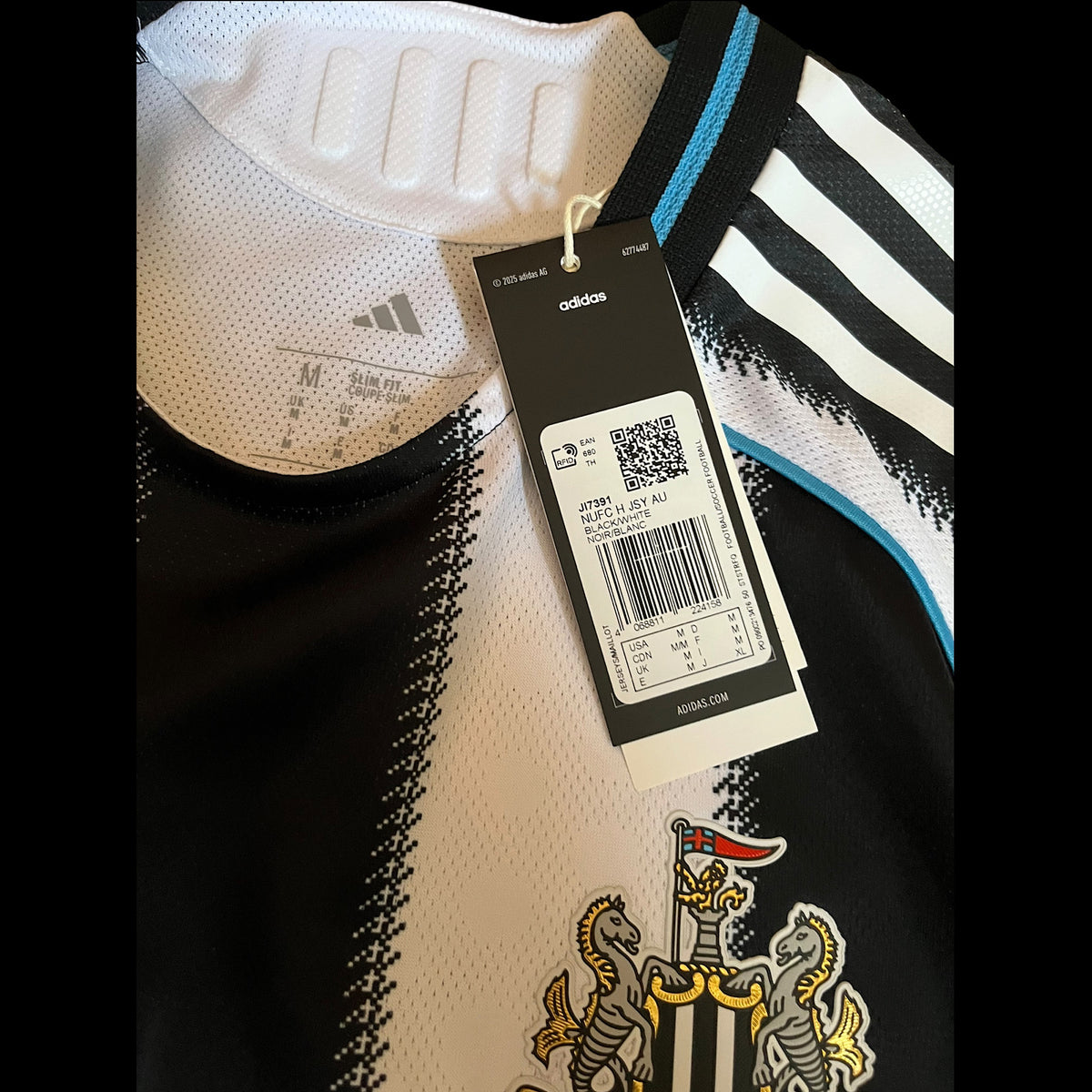 Newcastle United 2025/2026 Home Football Shirt Medium - Heat.RDY - BNWT