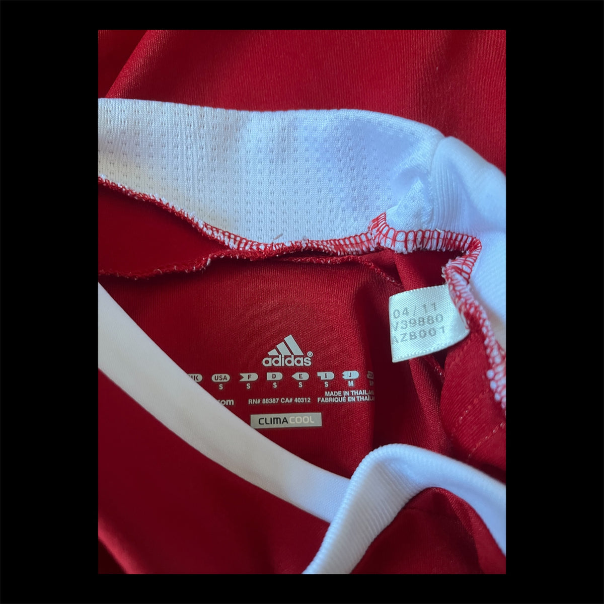 Aberdeen 2011/2012 Home Football Shirt Small
