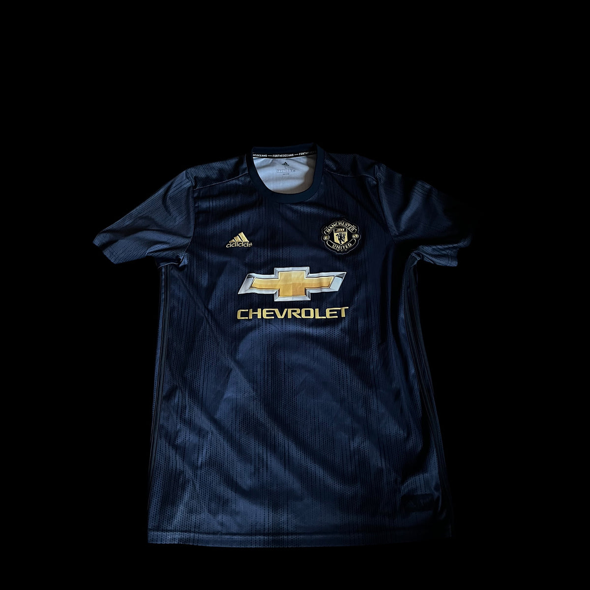 Manchester United 2018/2019 Third Football Shirt Large