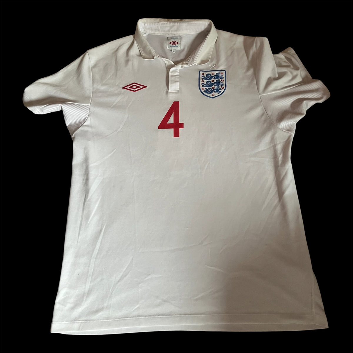 England 2010 Home Football Shirt Large - Steven Gerrard