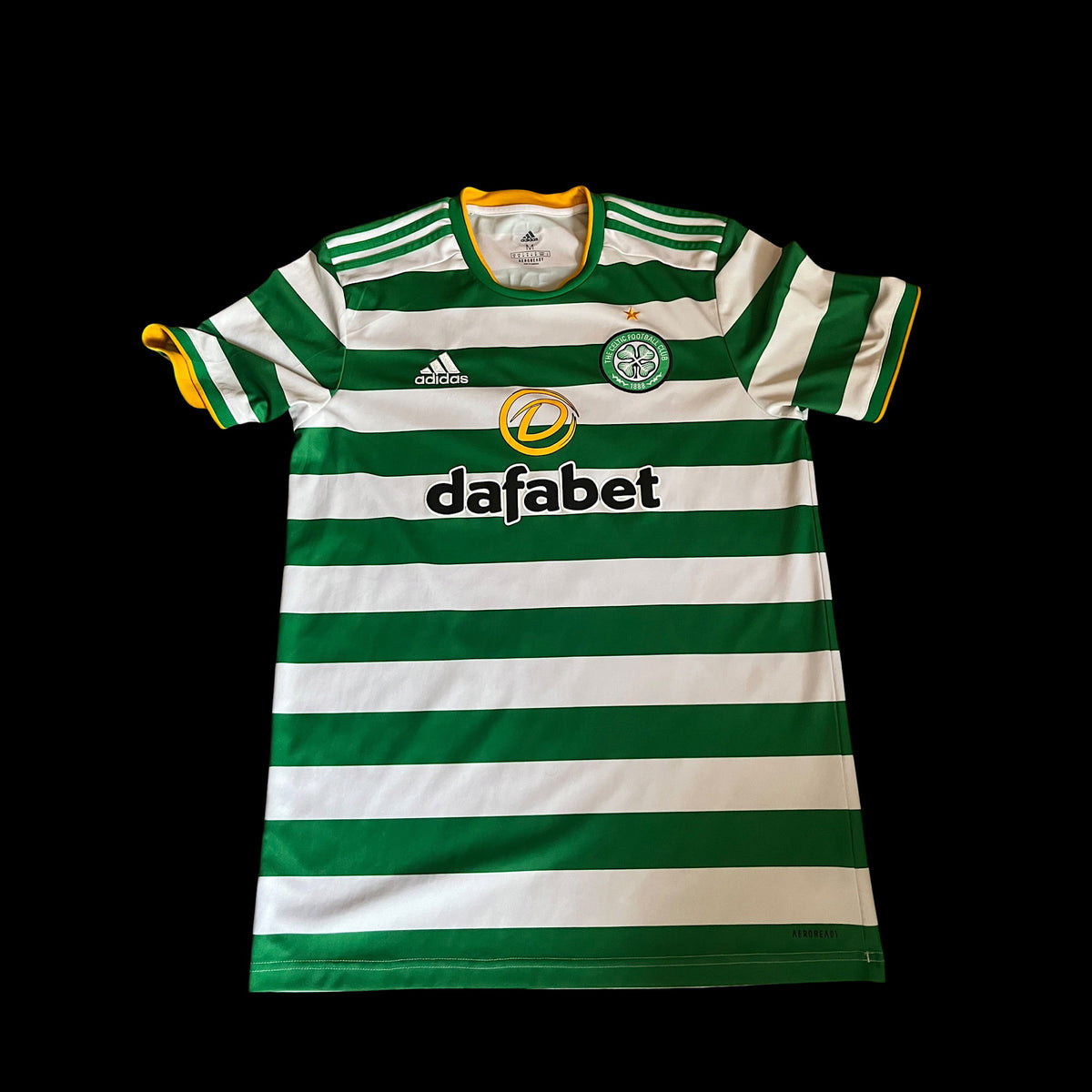 Celtic 2020/2021 Home Football Shirt Medium