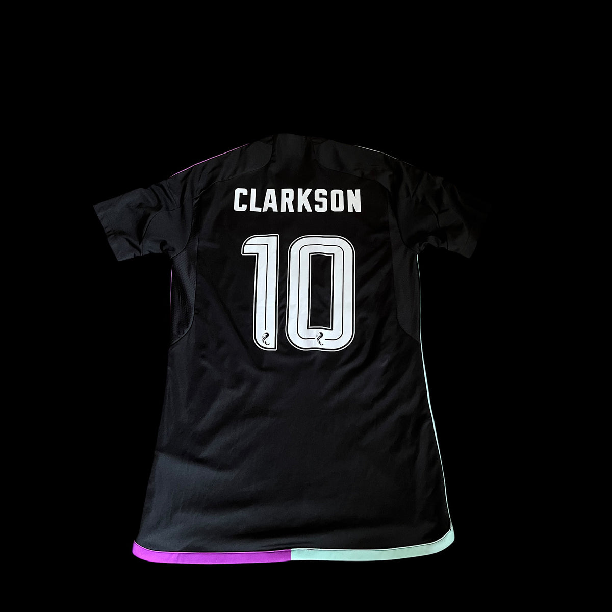 Aberdeen 2023/2024 Away Football Shirt Small - Northern Lights - Leighton Clarkson
