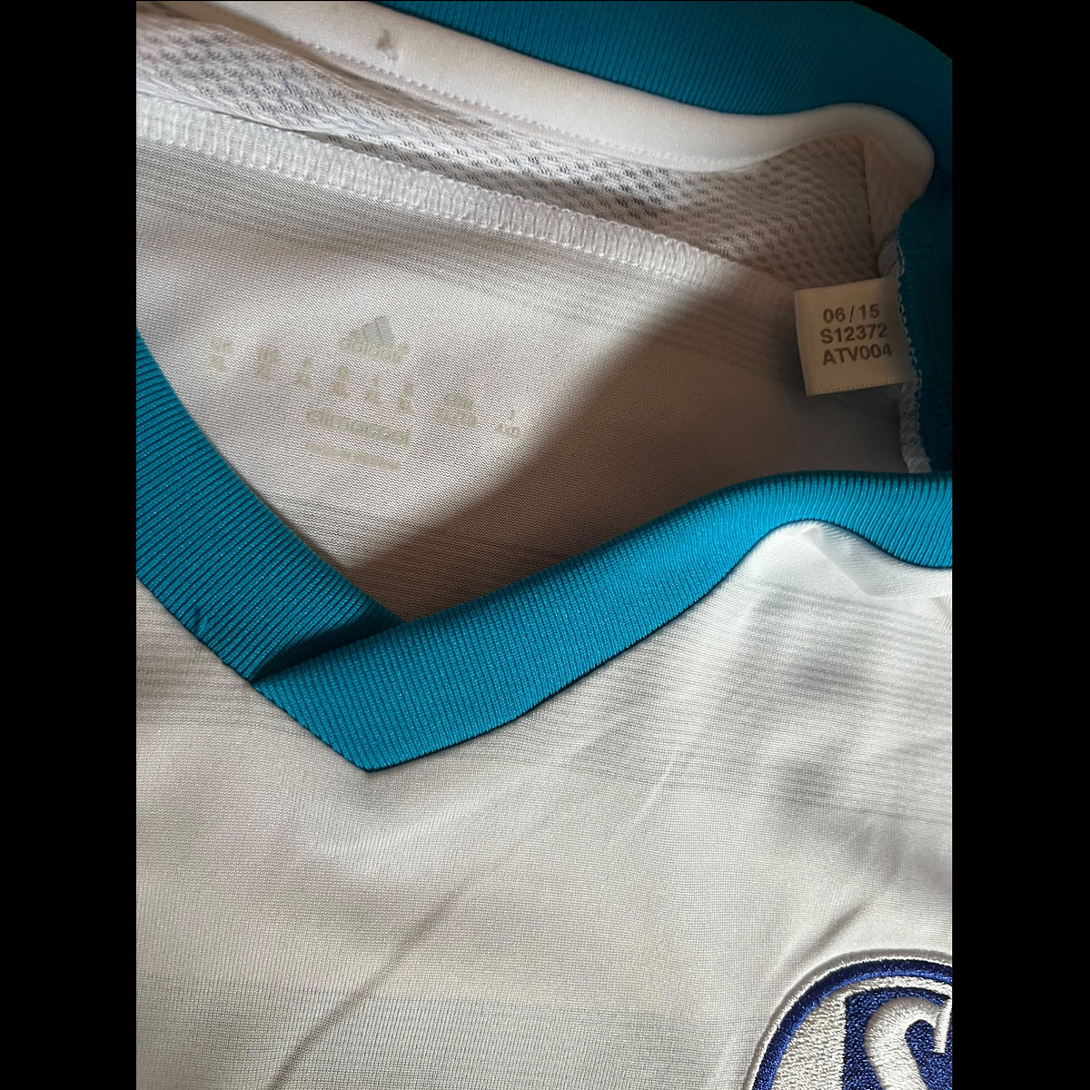 FC Schalke 04 2015/2016/2017 Away Football Shirt Extra Large - Leon Goretzka