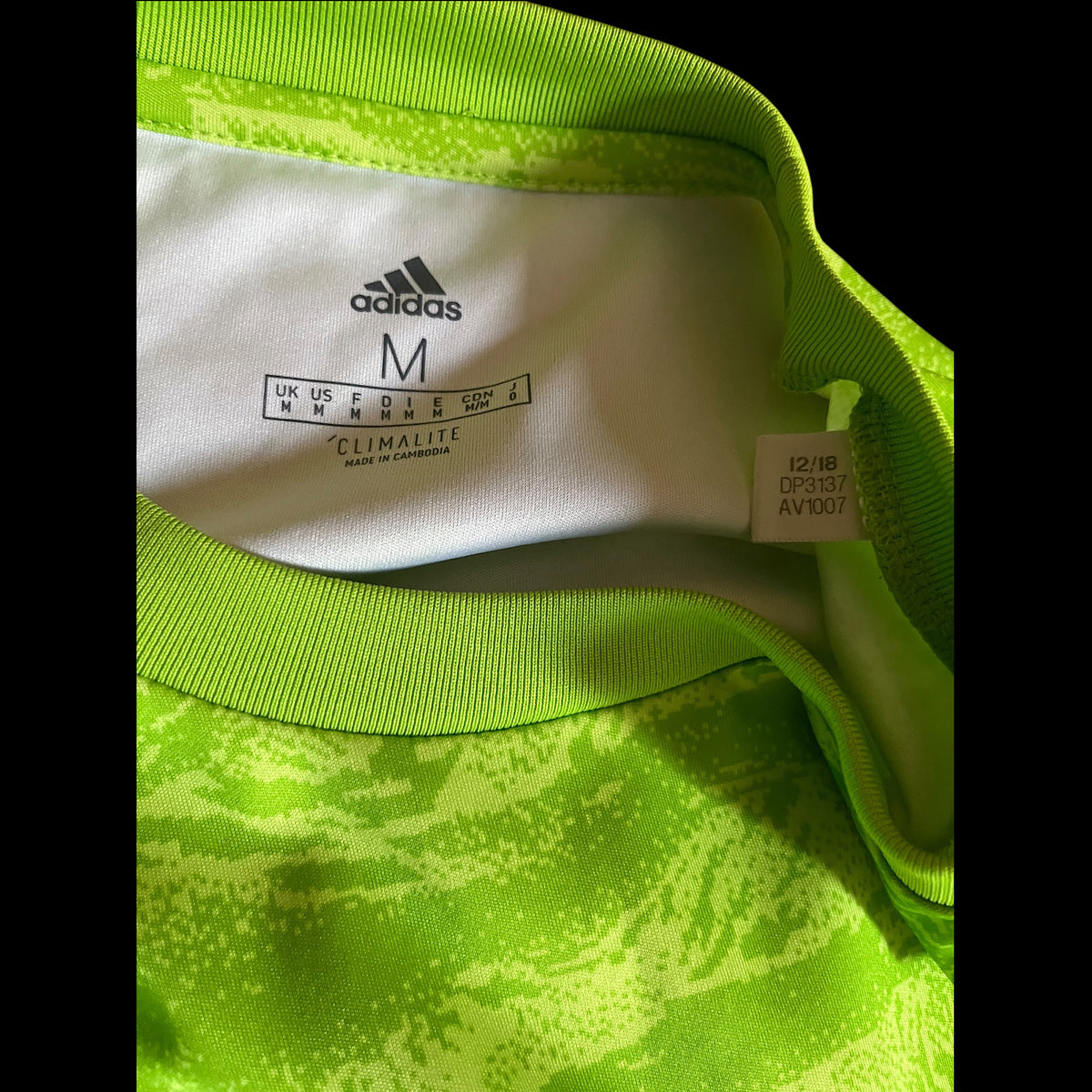 Aberdeen 2018/2019 Goalkeeper Football Shirt Medium