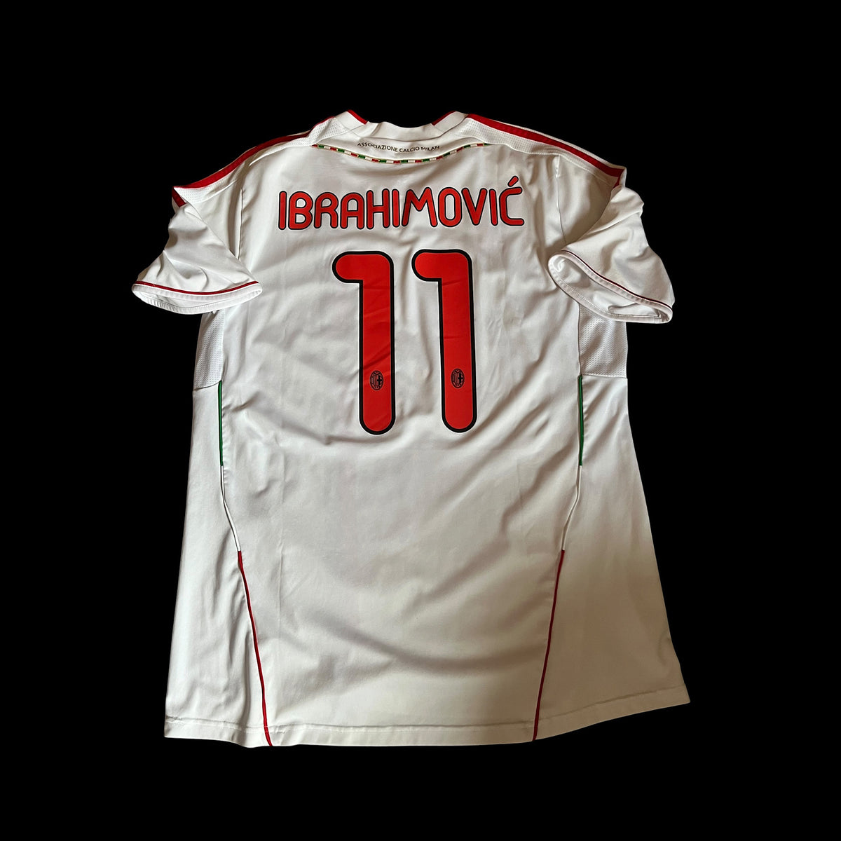 AC Milan 2011/2012 Away Football Shirt Extra Large - Zlatan Ibrahimovic