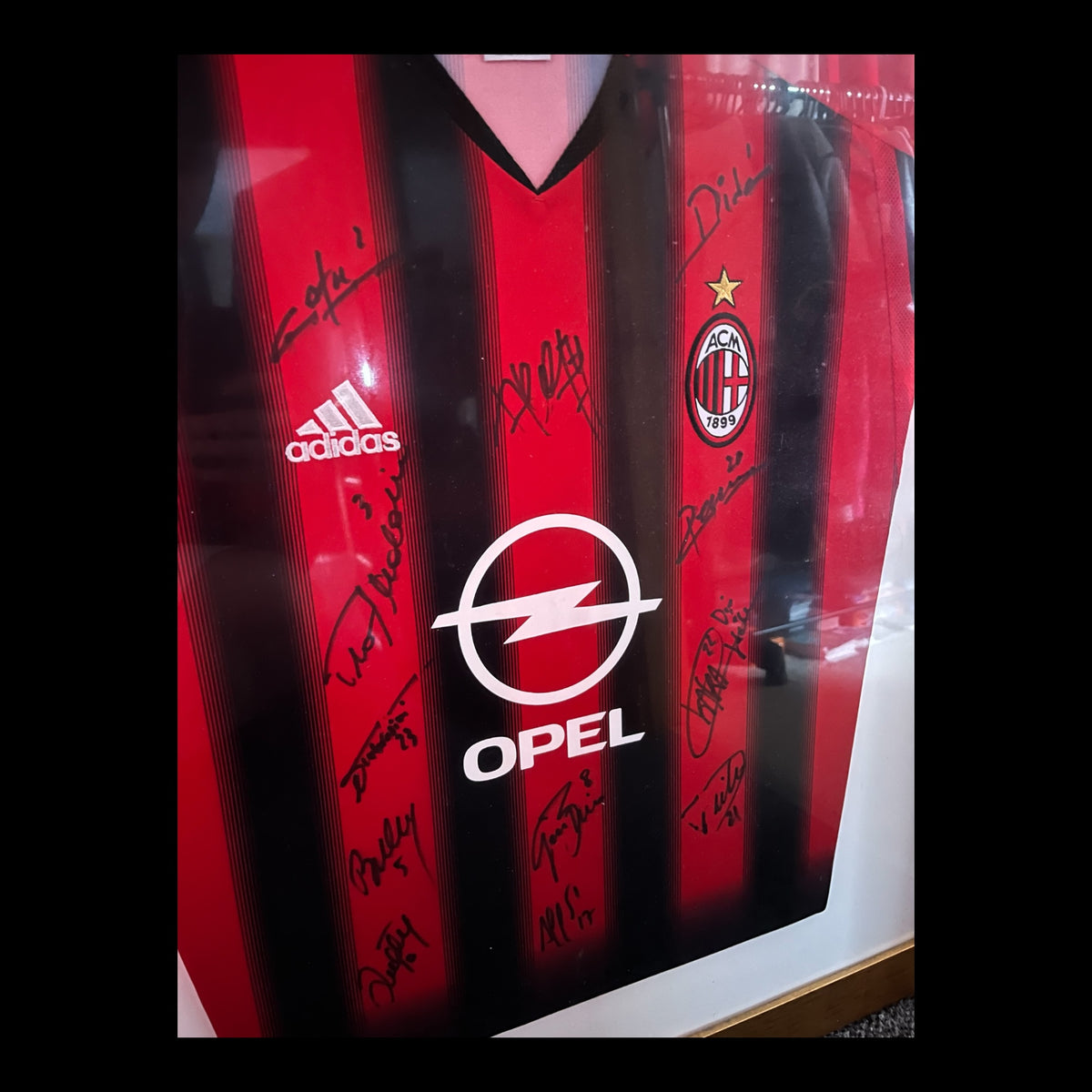 AC Milan 2004/2005 Home Football Shirt - Squad Signed And Framed