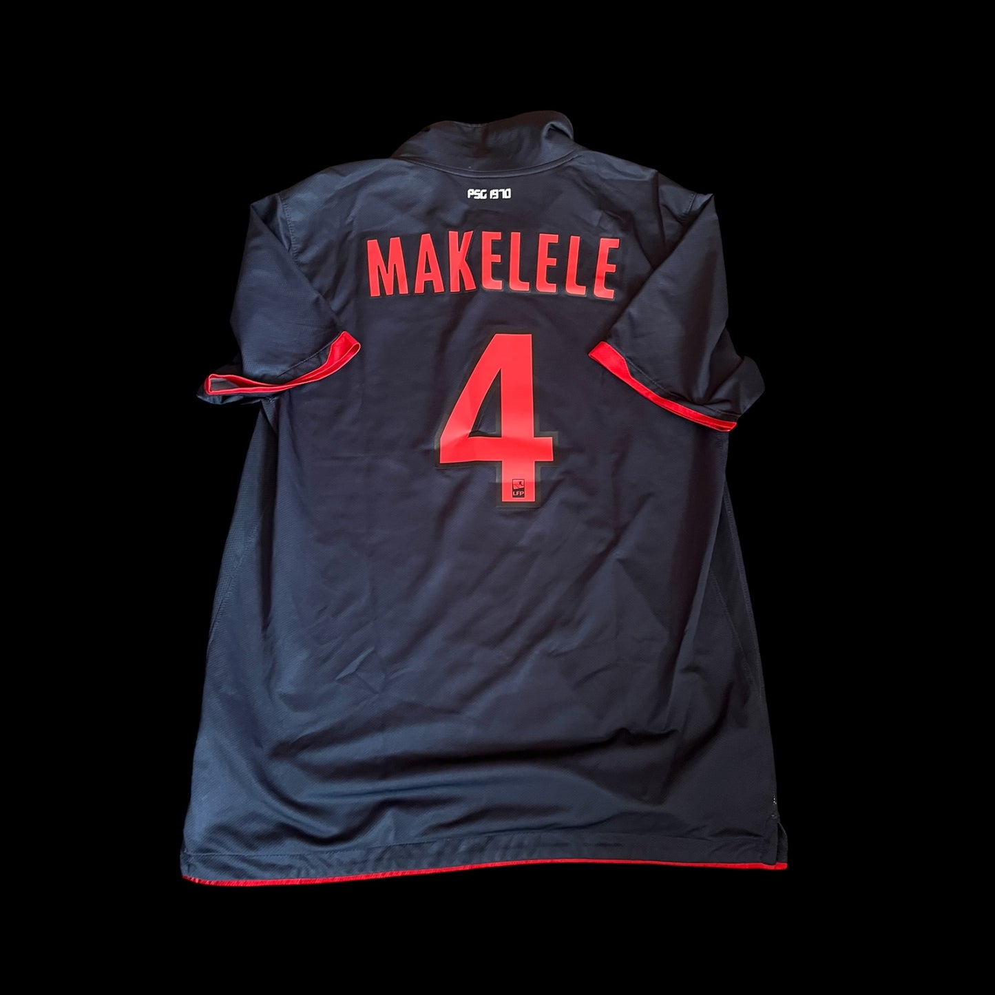 Paris Saint Germain 2010/2011 Home Football Shirt Large - Claude Makelele