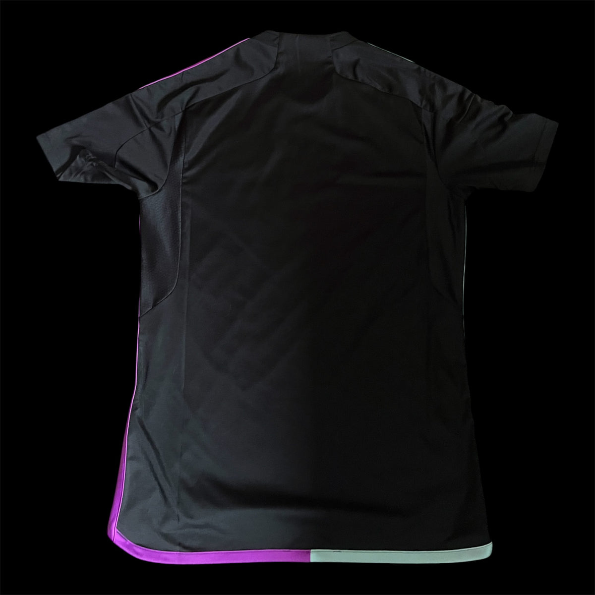 Aberdeen 2023/2024 Away Football Shirt Medium