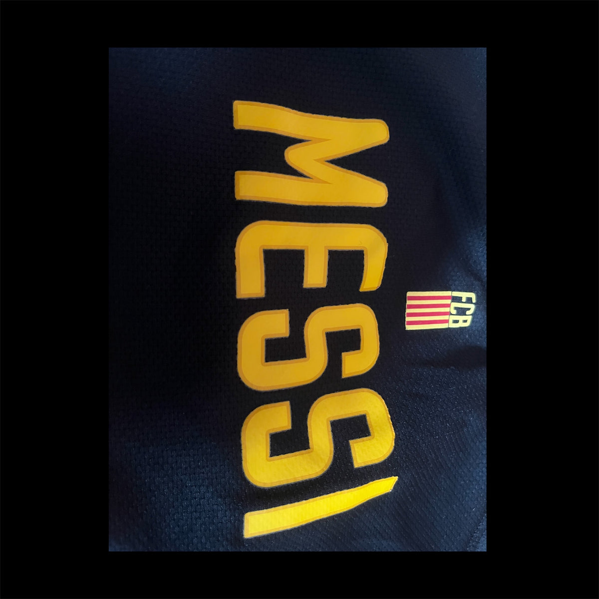 FC Barcelona 2011/2012 Away Football Shirt Medium - Lionel Messi