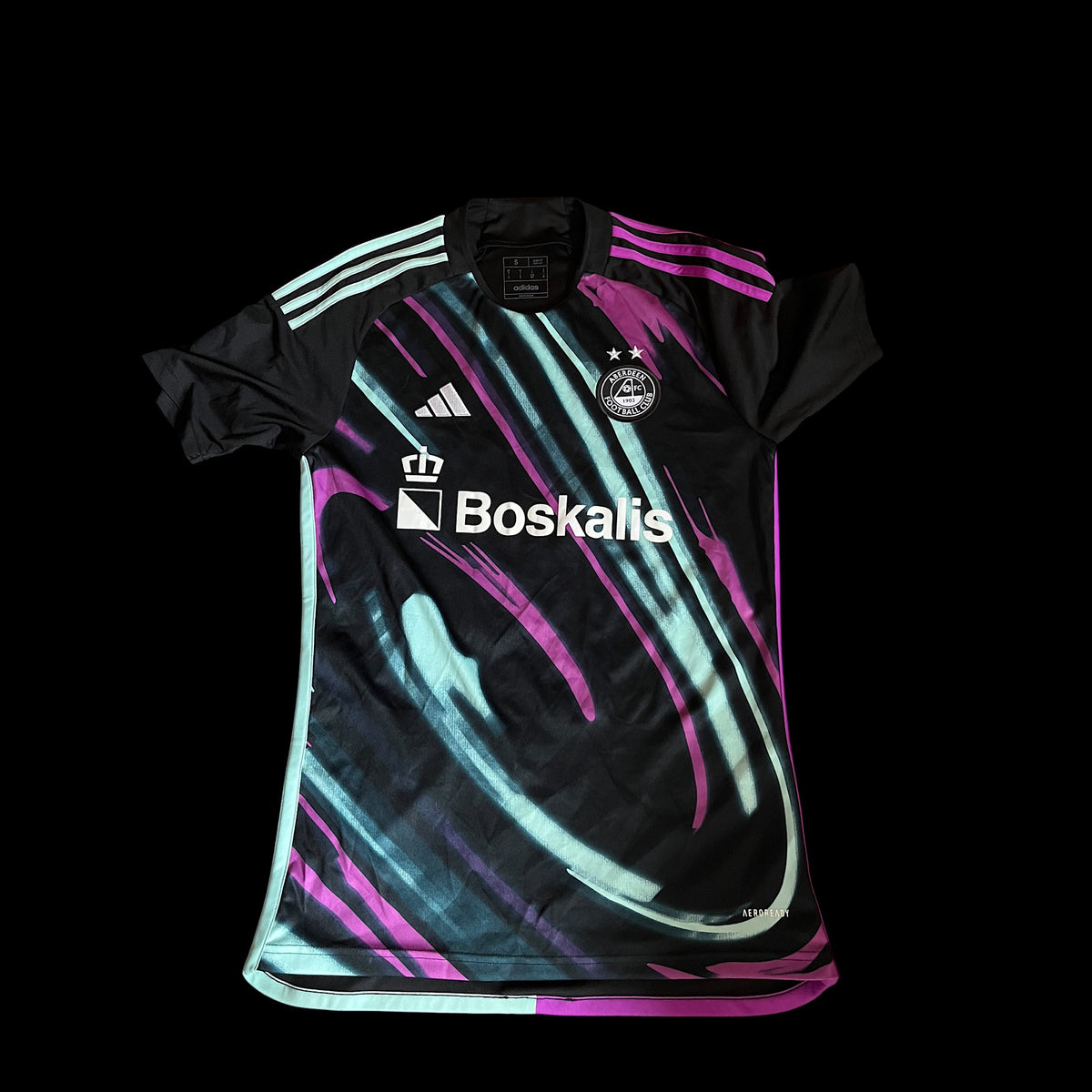 Aberdeen 2023/2024 Away Football Shirt Small - Northern Lights - Leighton Clarkson