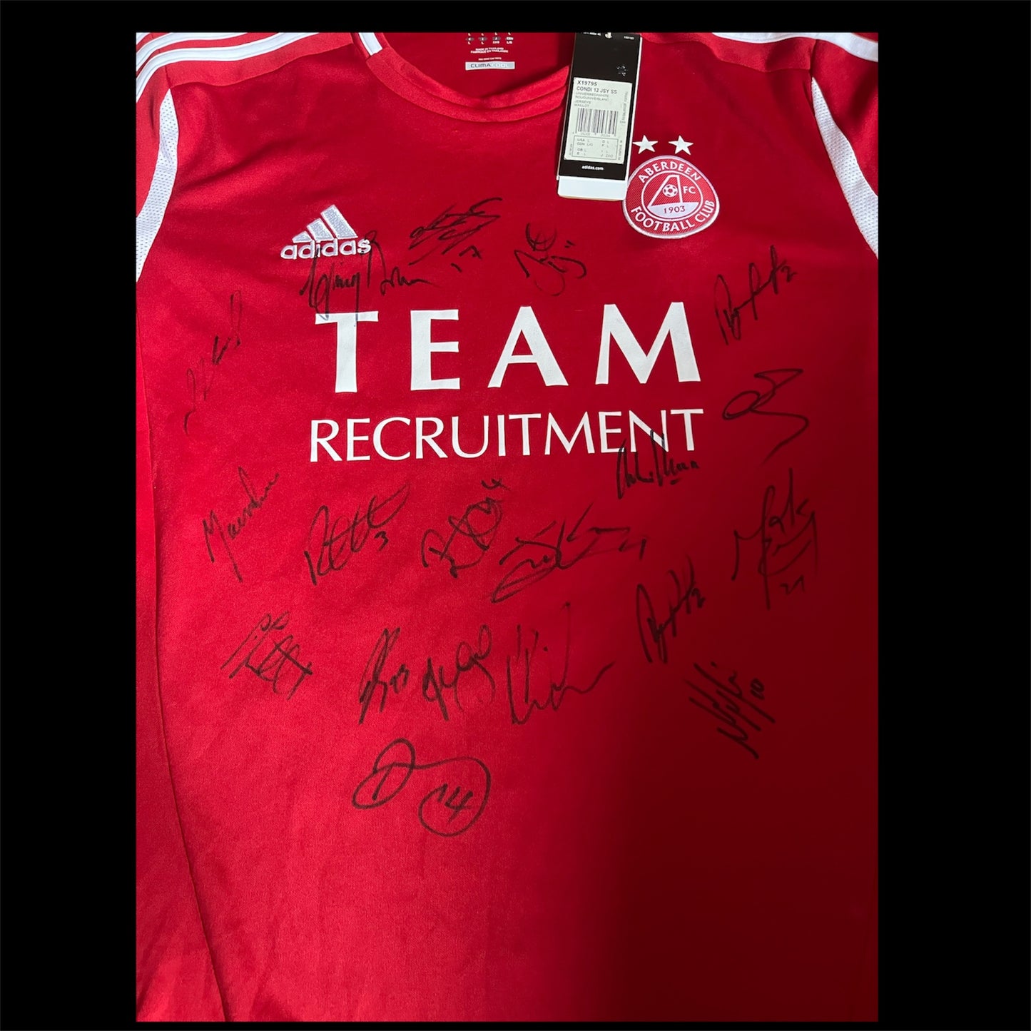 Aberdeen 2012/2013 Home Football Shirt Large - BNWT - Squad Signed