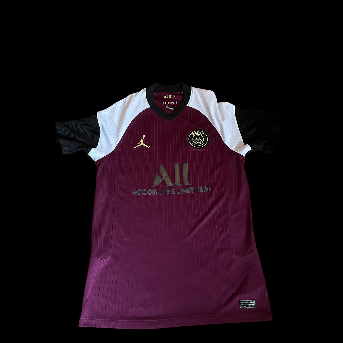 Paris Saint Germain 2020/2021 Third Football Shirt Small