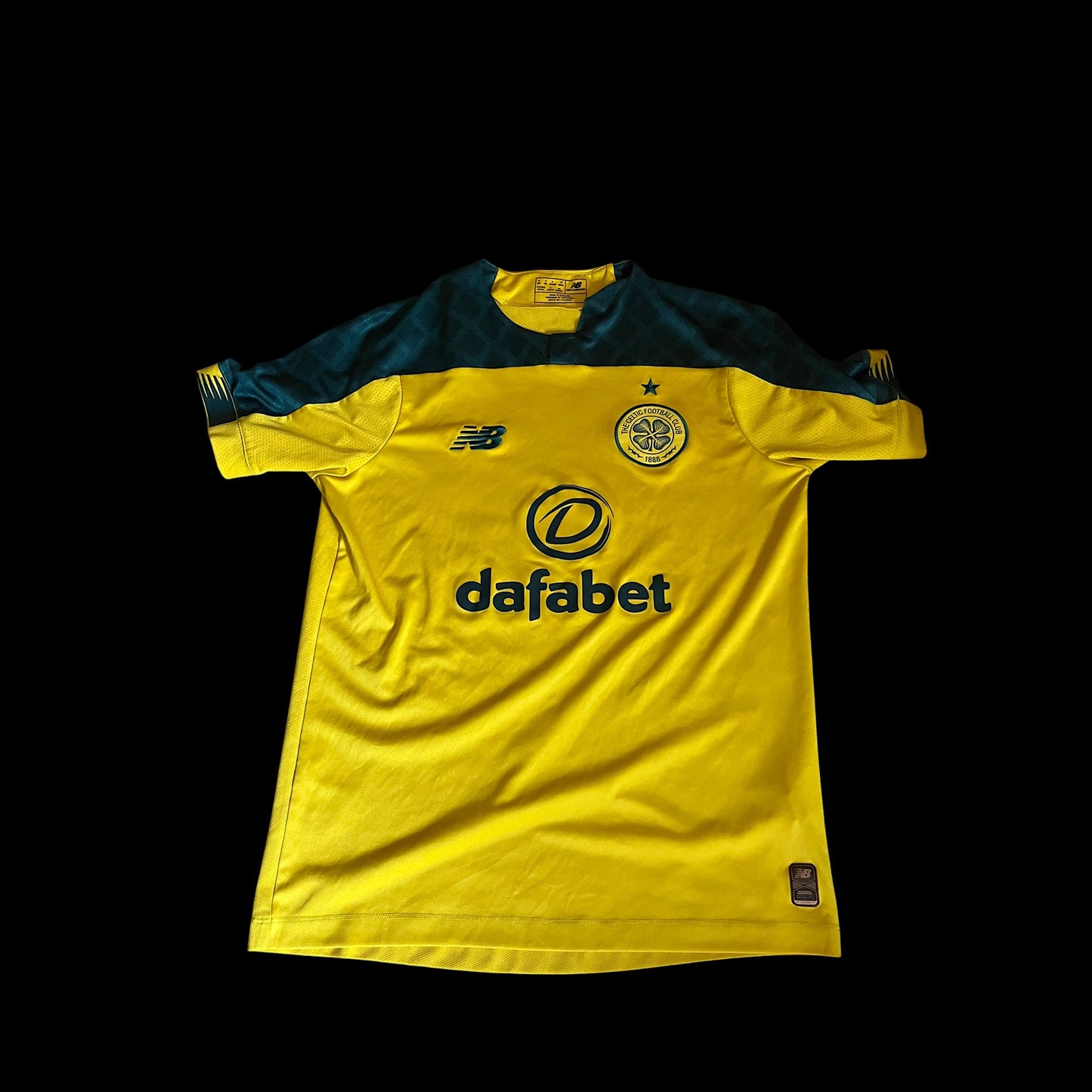 Celtic 2019/2020 Away Football Shirt Small