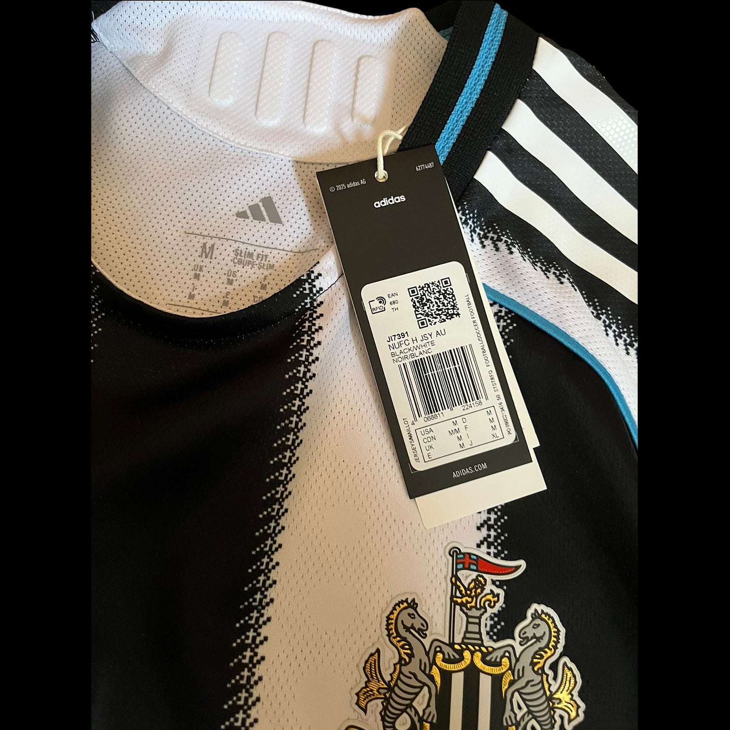 Newcastle United 2025/2026 Home Football Shirt Medium - Heat.RDY - BNWT